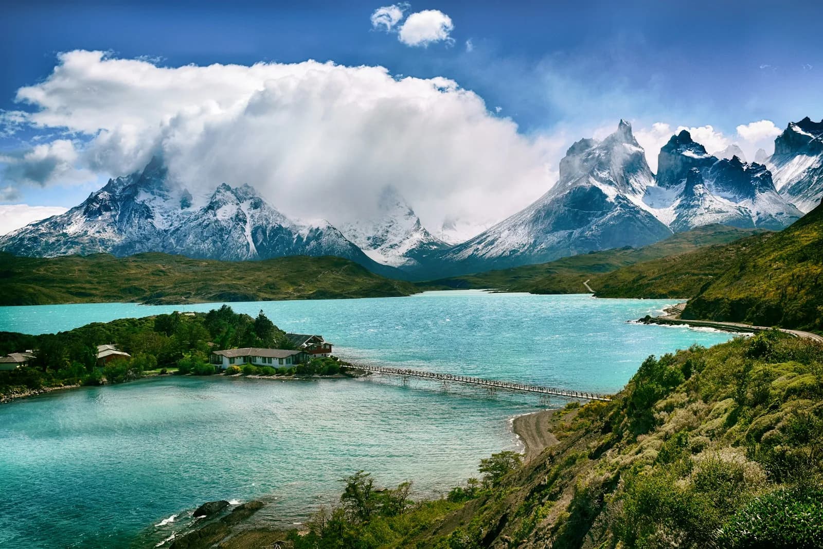Vista de Santiago de Chile con la cordillera de los Andes al fondo